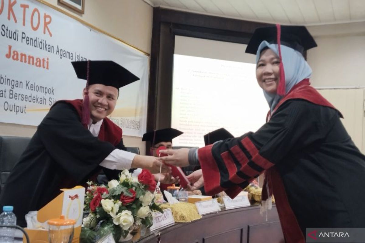 Doktor UIN Palembang tumbuhkan minat sedekah siswa pakai zoom