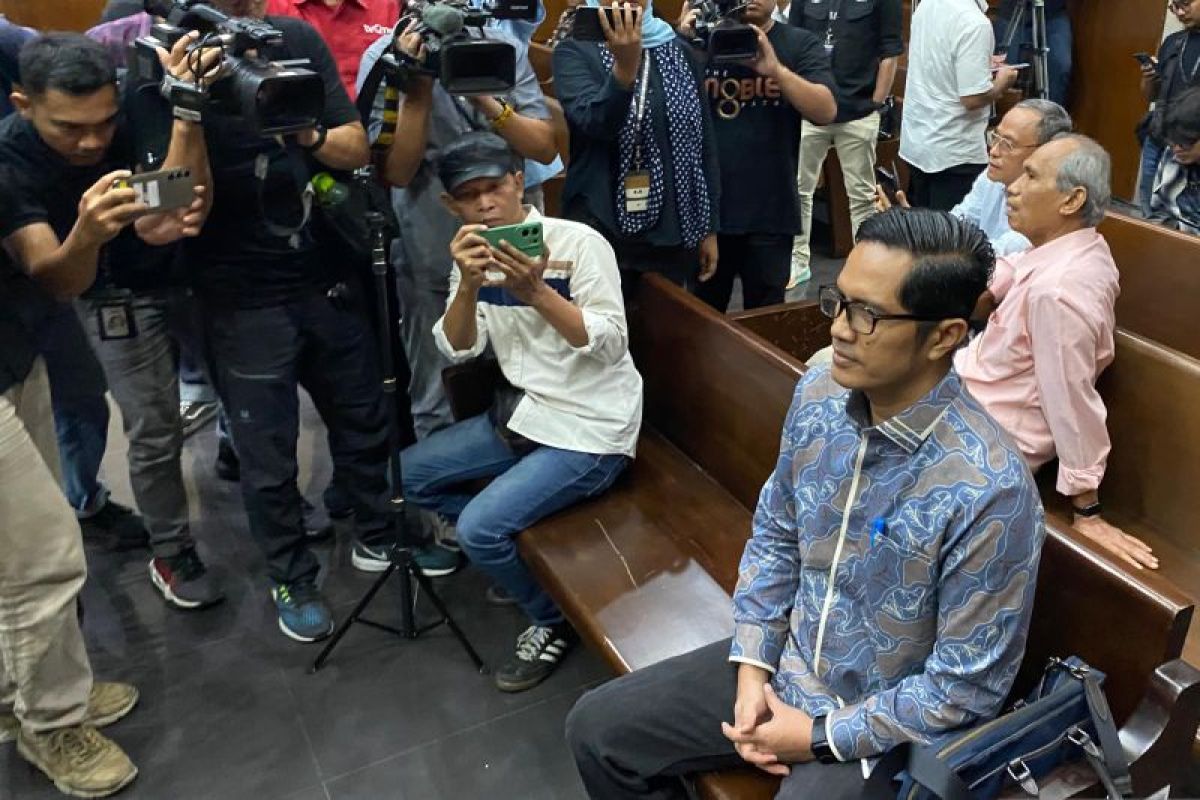 Dampingi eks Mentan SYL dkk, Kuasa Hukum Febri Diansyah menerima Rp800 juta dan Rp3,1 miliar