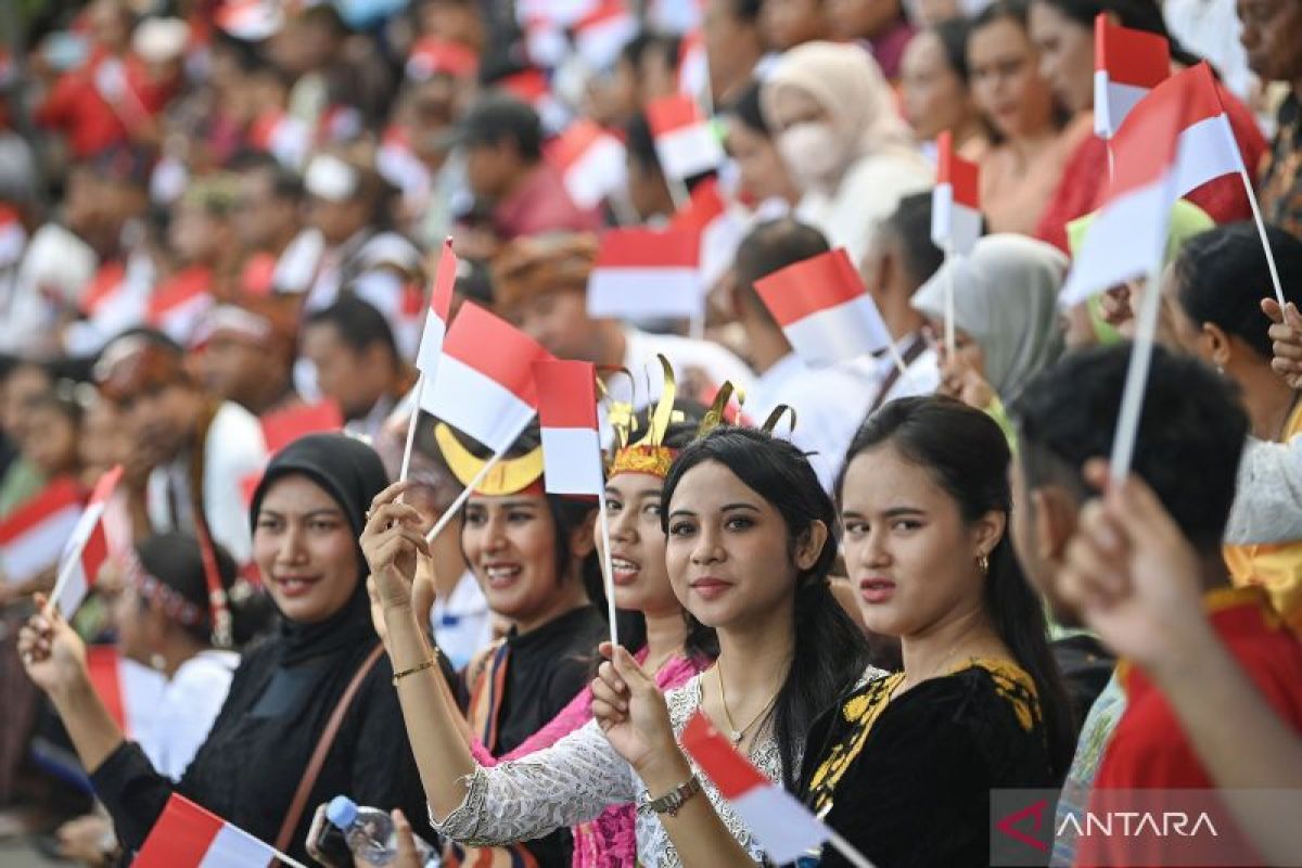 Penyelarasan rencana pembangunan nasional-daerah menuju Indonesia emas