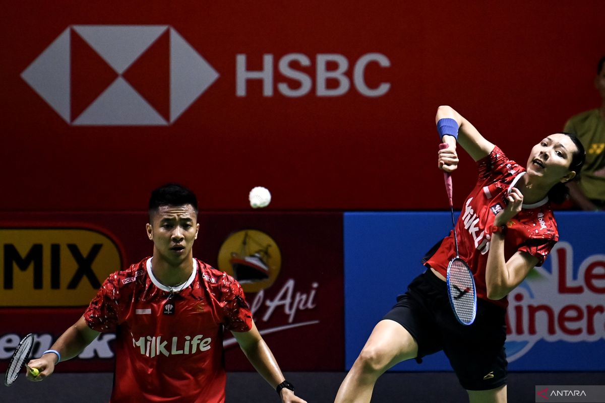 Ganda campuran Dejan/Gloria kandaskan juara dunia di 16 besar Indonesia Open