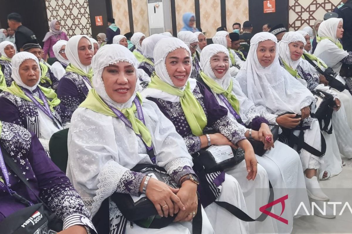 322 jamaah haji gabungan kloter 35 Sutra tiba di Makassar