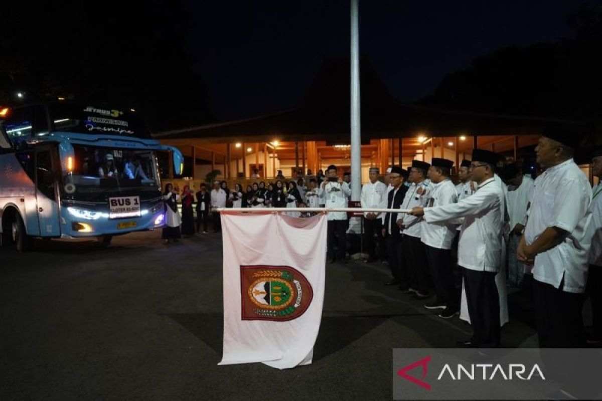 Bupati lepas keberangkatan jamaah calon asal Boyolali ke Tanah  Suci