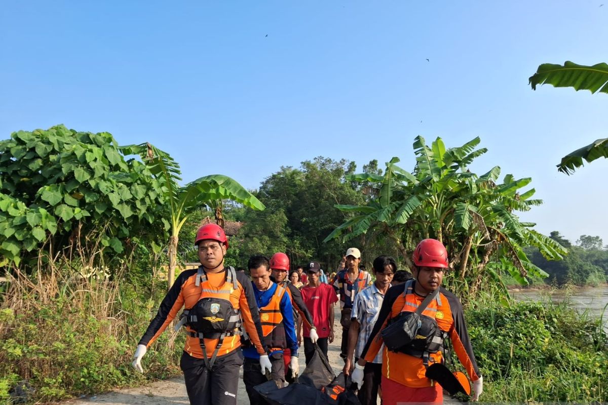 Basarnas temukan wanita paruh baya tenggelam di sungai  Ogan Ilir