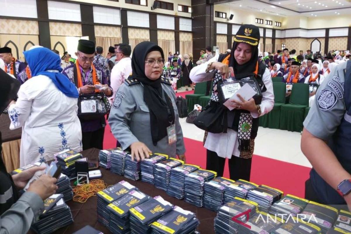 Info Haji 2024 - JCH asal Kabupaten Jeneponto dan Gowa masuk pemondokan asrama haji