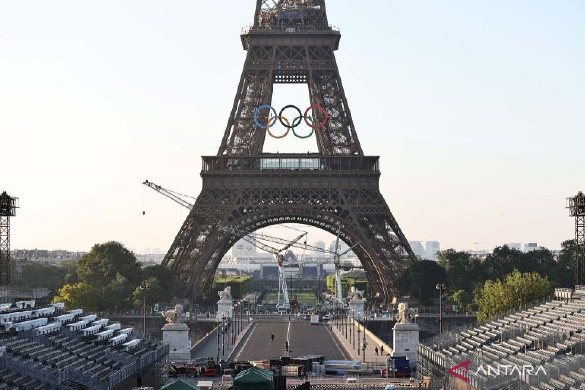 Penembak jitu, penyelam, AI mengamankan pembukaan Olimpiade Paris 2024