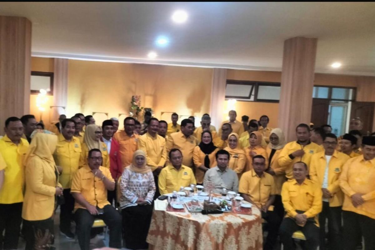 Dukungan Golkar untuk Khofifah di Pilkada Jatim 2024 tanpa mahar