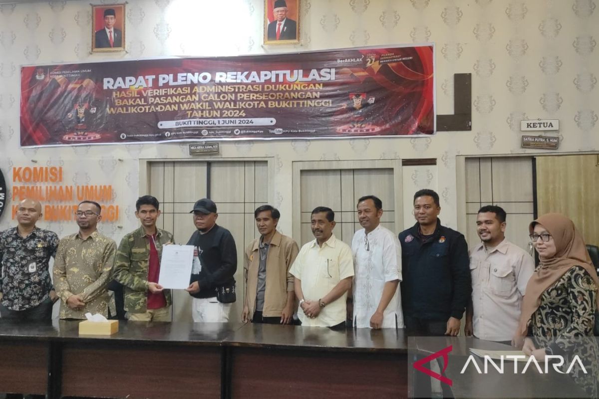 KPU Bukittinggi terima dokumen akhir Bapaslon Perseorangan Pilkada