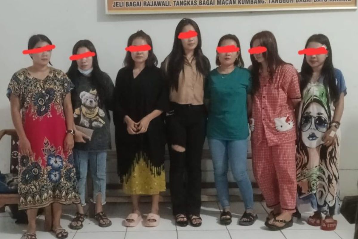 Satpol PP Pasaman Barat tingkatkan operasi asusila, tujuh pemandu karaoke dikirim ke panti rehabilitasi