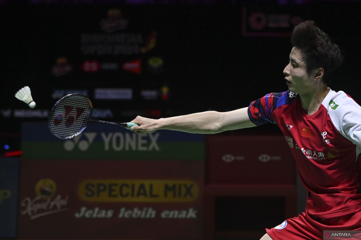 Shi Yu Qi menggeser Axelsen dari peringkat satu dunia tunggal putra