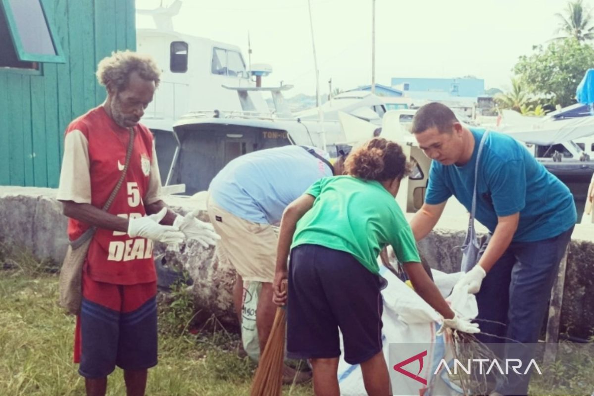 Bank sampah Distrik Biak Timur dikelola warga OAP