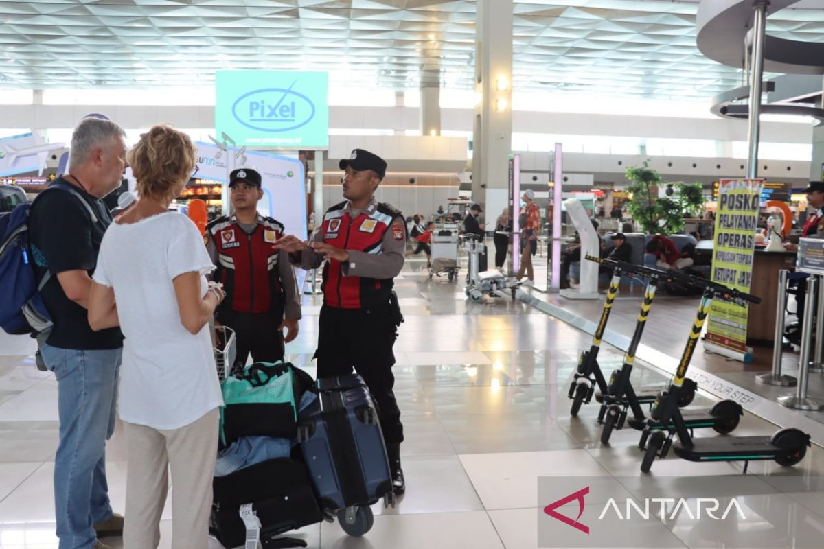 Bandara Soetta pindahkan layanan lokasi transportasi darat