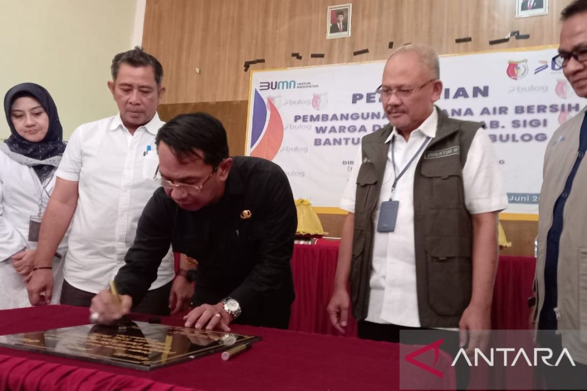 Perum Bulog-Pemkab Sigi sediakan sarana air bersih di Desa Bora