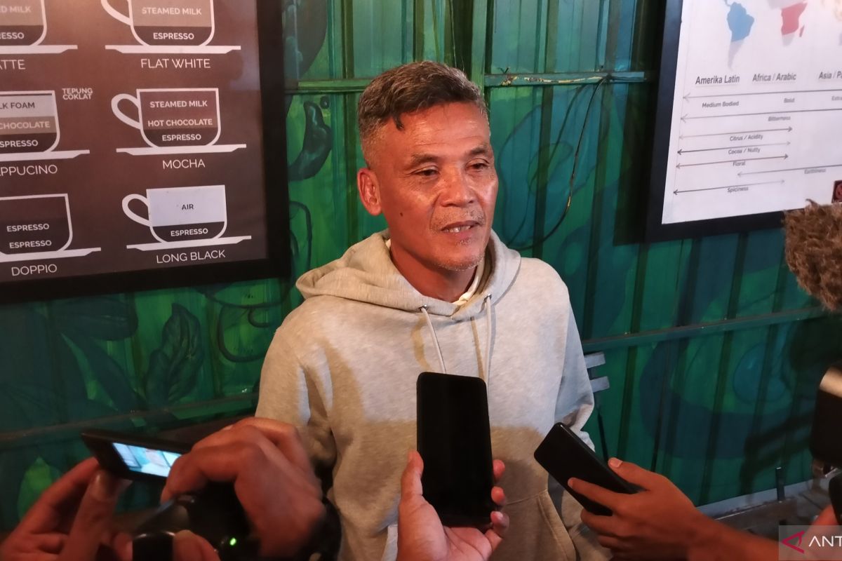 Manajemen SFC tunjuk kembali Hendri Susilo  jadi pelatih