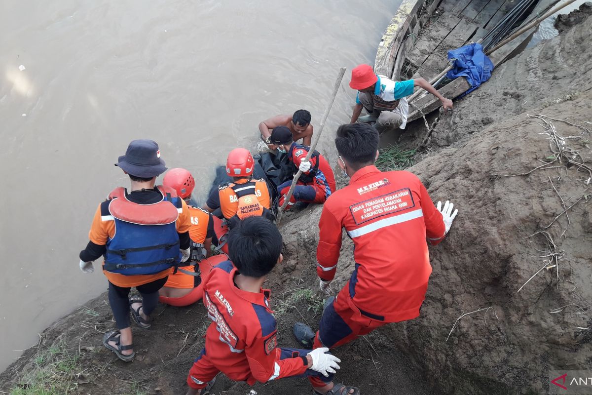 Terbawa arus 30 kilometerdi Sungai Lematang, seorang bocah ditemukan tak bernyawa