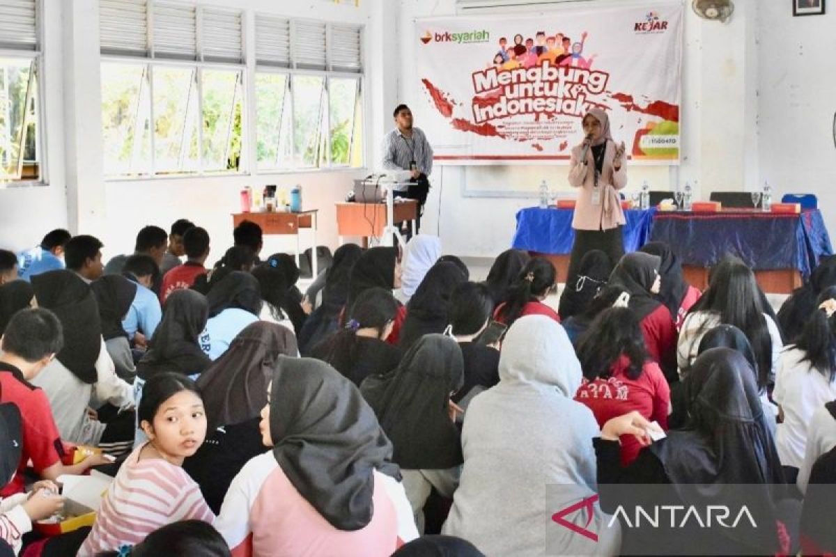 Aktif ikuti sosialisasi program KEJAR BRK Syariah, 5 siswa SMAN 20 Batam dapat hadiah