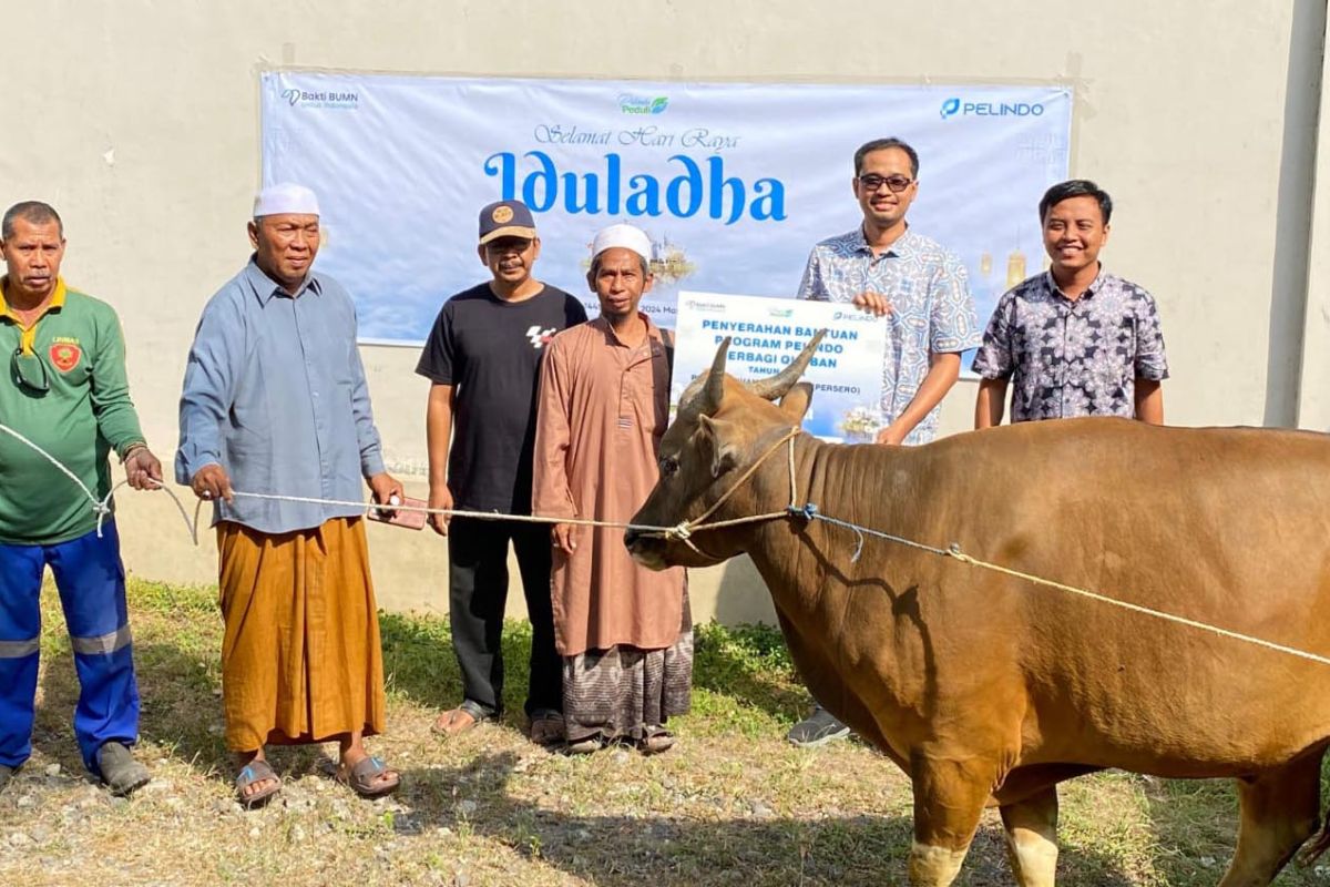 Pelindo Lembar dan Badas berbagi berkah Idul Adha di NTB