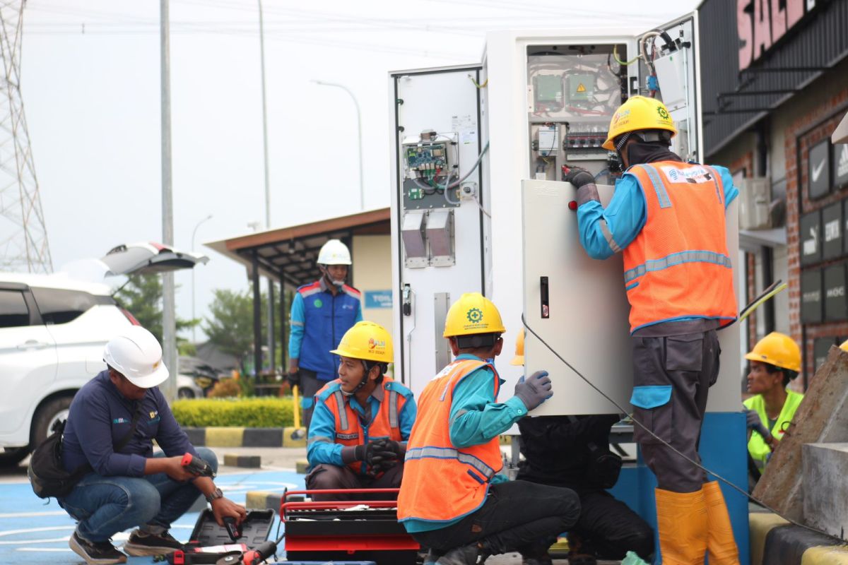 PLN Bali siapkan 74 SPKLU mudahkan pengisian daya