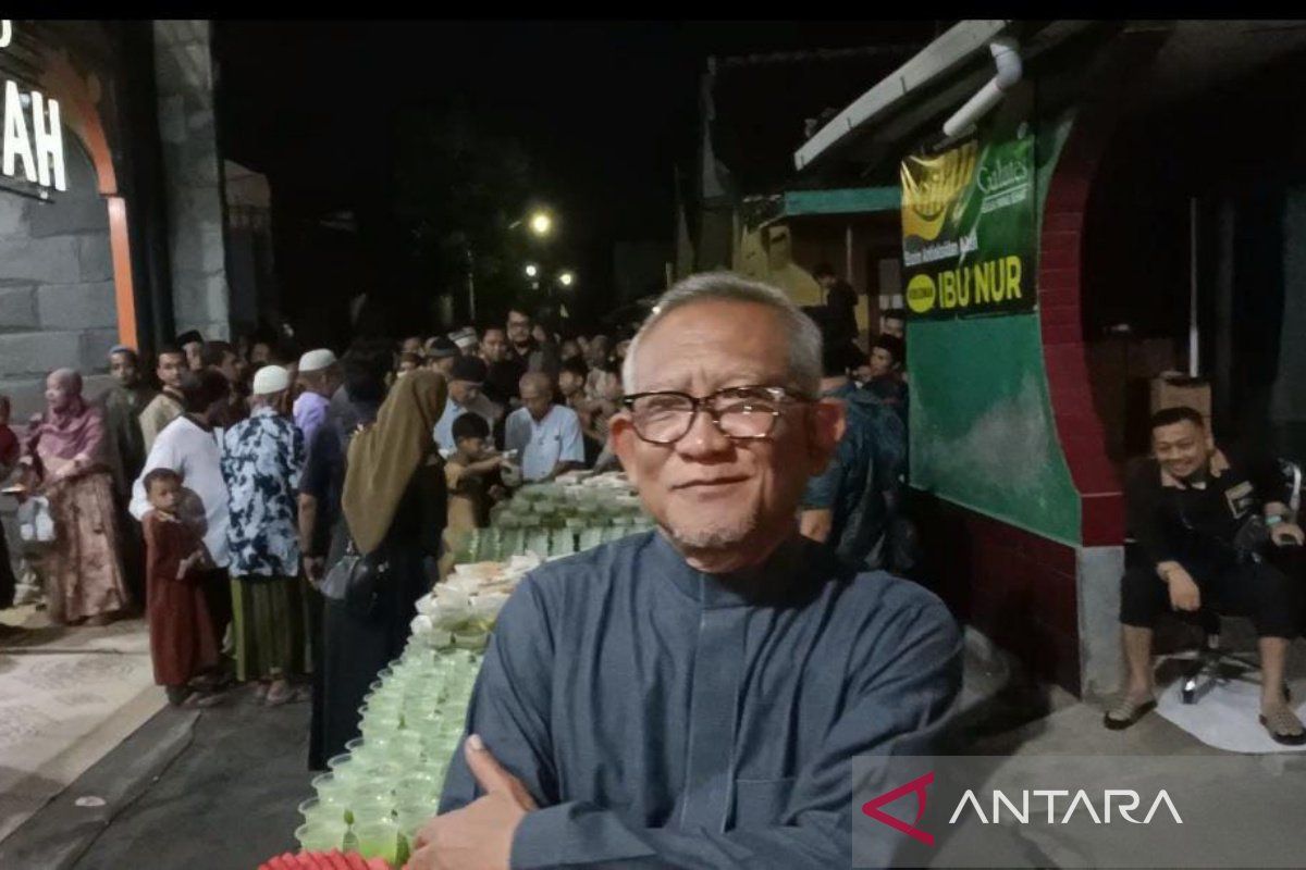 Rayakan Idul Adha Masjid Al Hijrah Solo gelar makan bersama, ajak warga jadi lebih baik