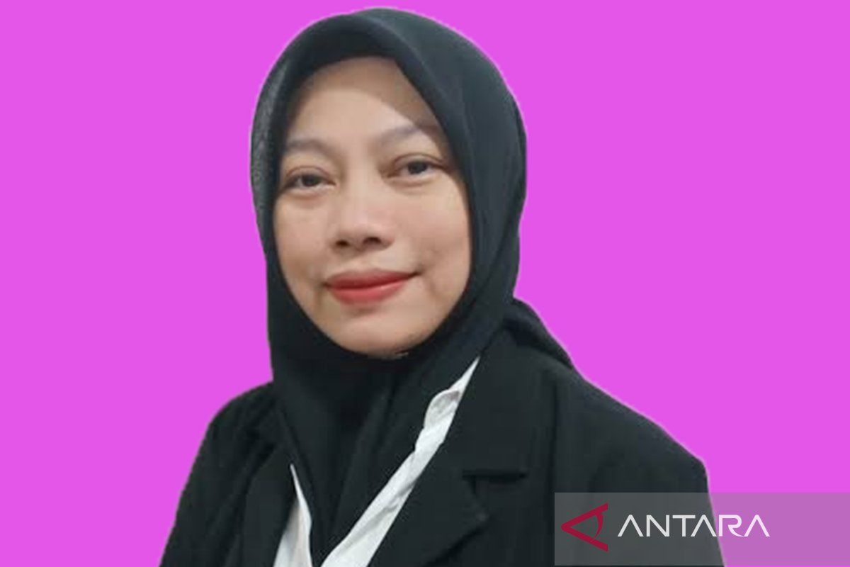 Titi Anggraeni:  Anwar Usman semestinya tak terlibat dalam pengujian syarat usia