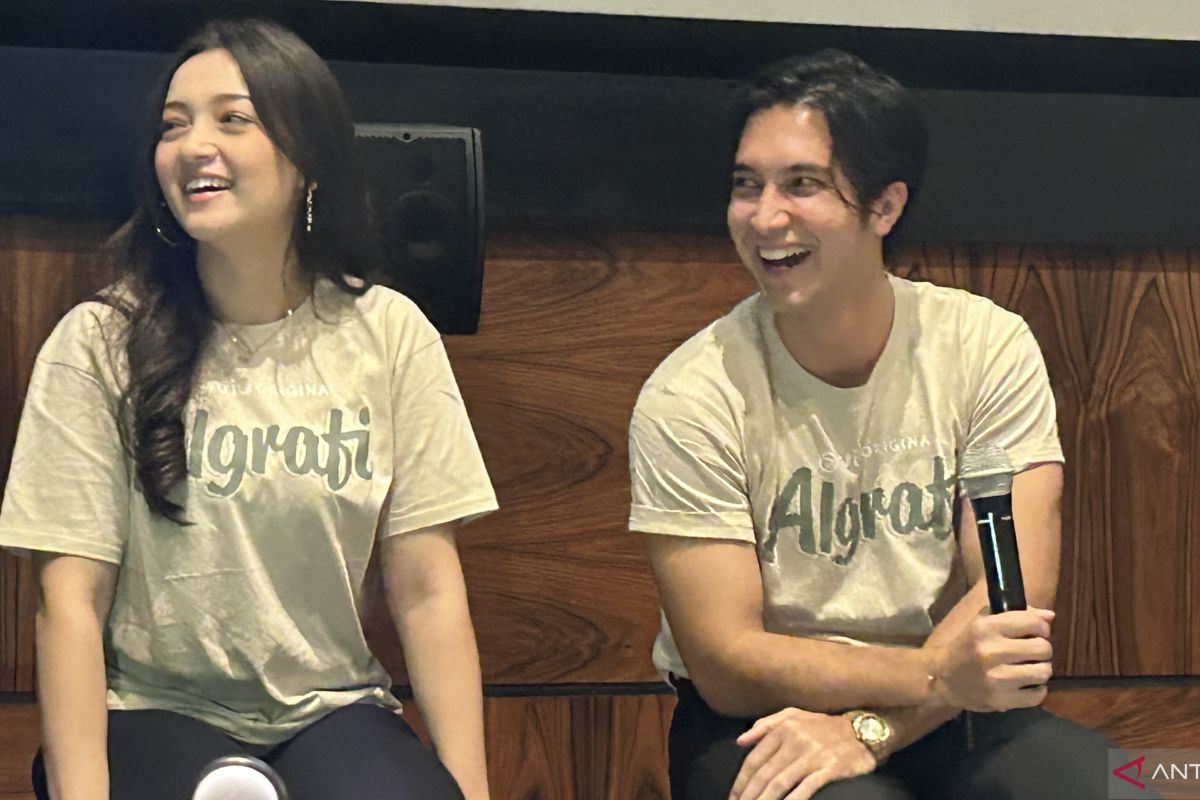 Junior Robert melakoni film komedi romantis perdananya di "Algrafi"