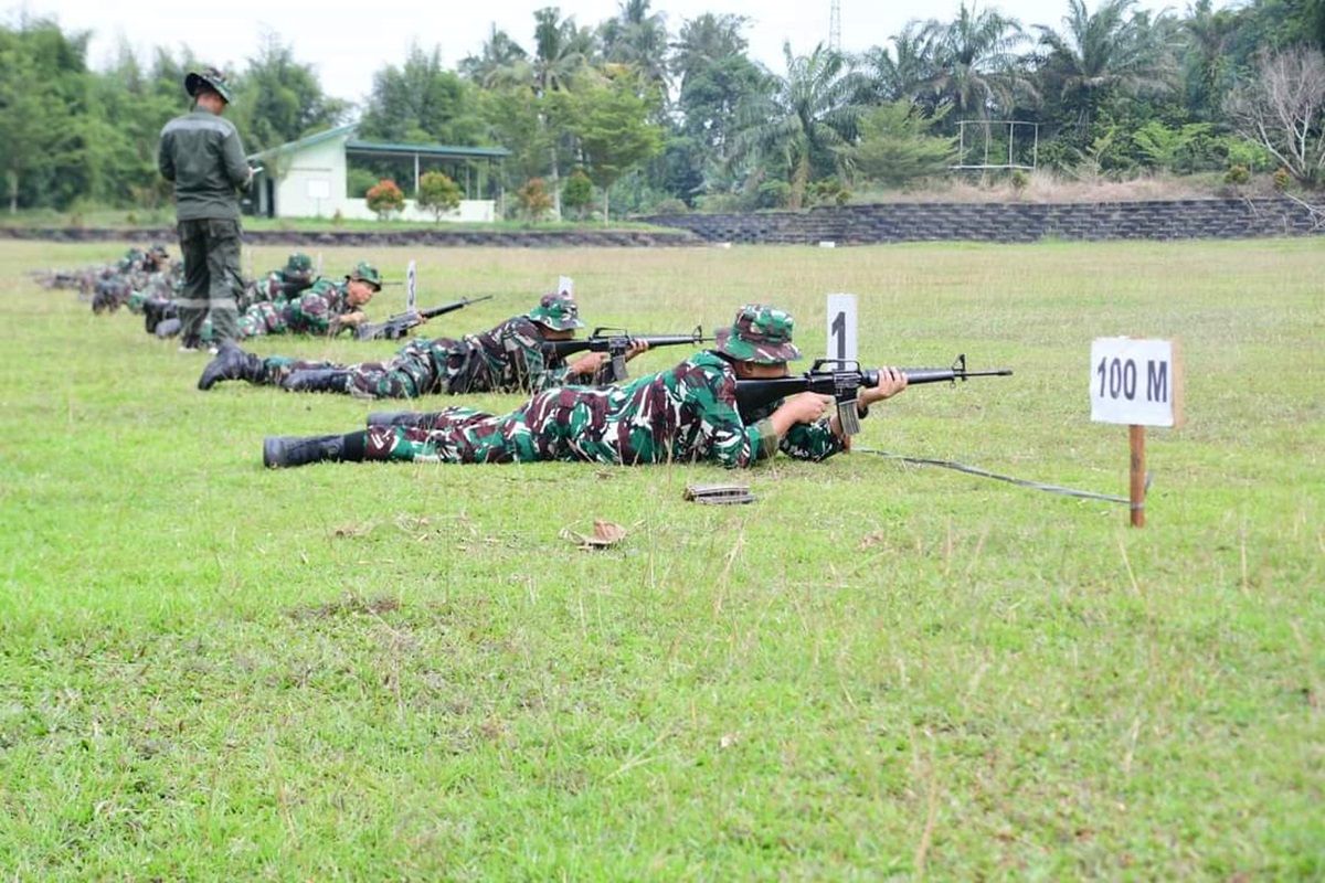 Korem 044/Gapo jaga kemampuan prajurit menembak dengan senjata ringan