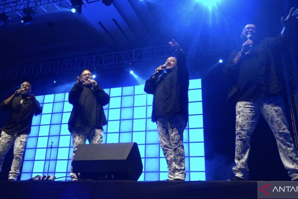 All-4-One sukses usung nostalgia untuk fans