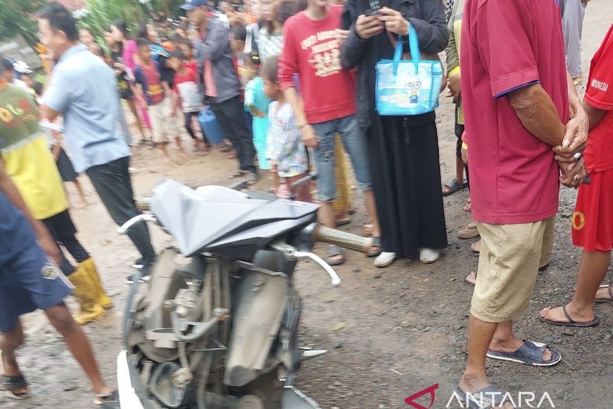 Pengendara motor di Palembang tewas tertabrak kereta