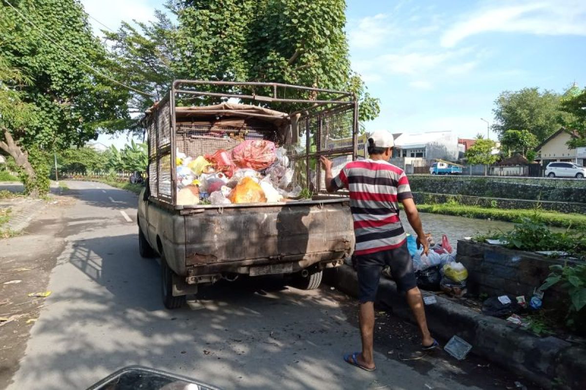 DLH siapkan skenario penanganan sampah saat MGXP 2024 di Mataram