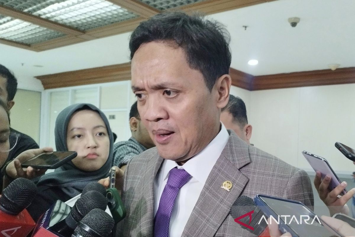 Komisi III DPR meminta PPATK ungkap data anggota DPR main judi daring