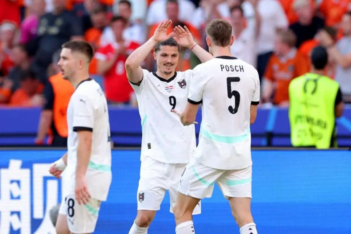 Austria kalahkan Belanda 3-2 dan jadi juara Grup D