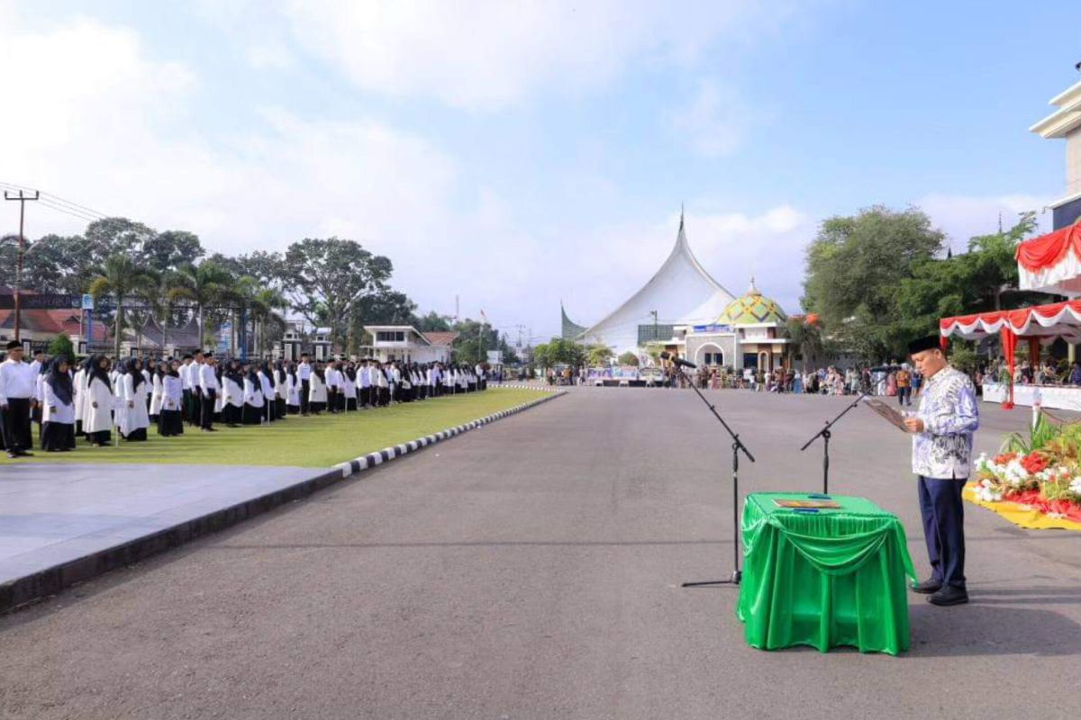 Bupati Sabar AS lantik ribuan tenaga P3K