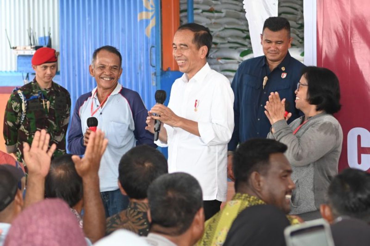 Jokowi tegaskan program bantuan beras berlanjut hingga Desember 2024