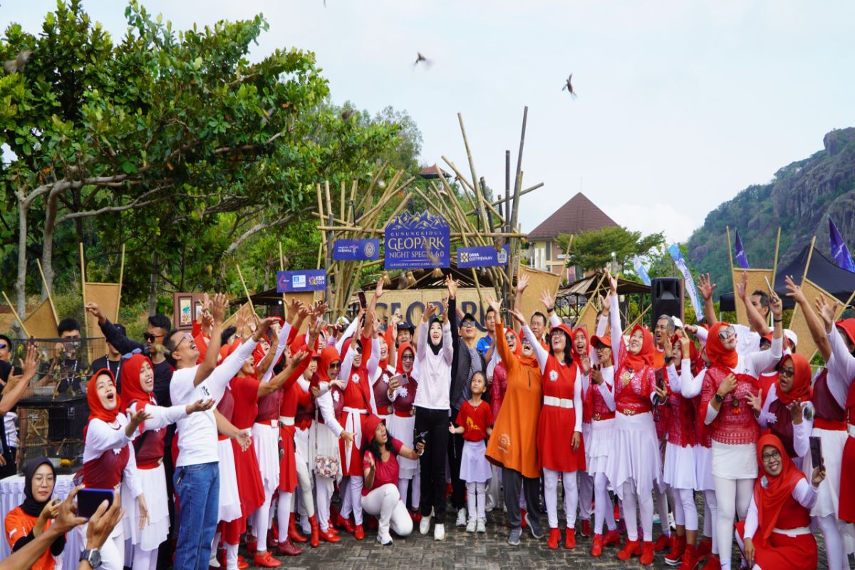 Pemkab Gunungkidul menggelar "Geopark Night Specta 6.0" tumbuhkan ekonomi