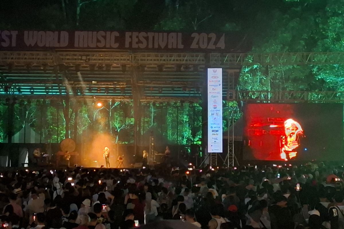 "Imagine" John Lennon tutup penampilan Kitaro di RWMF 2024