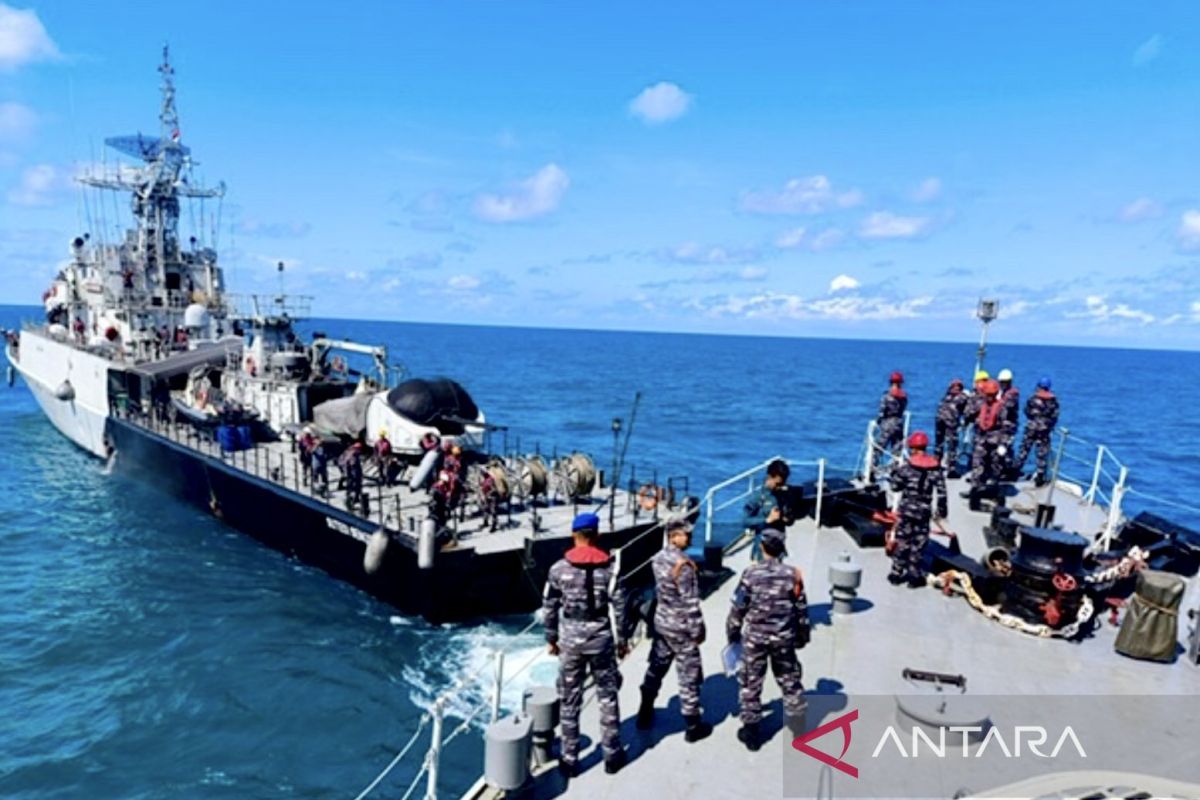 Dua KRI Armada I selesaikan latihan tugas tempur di Teluk Jakarta