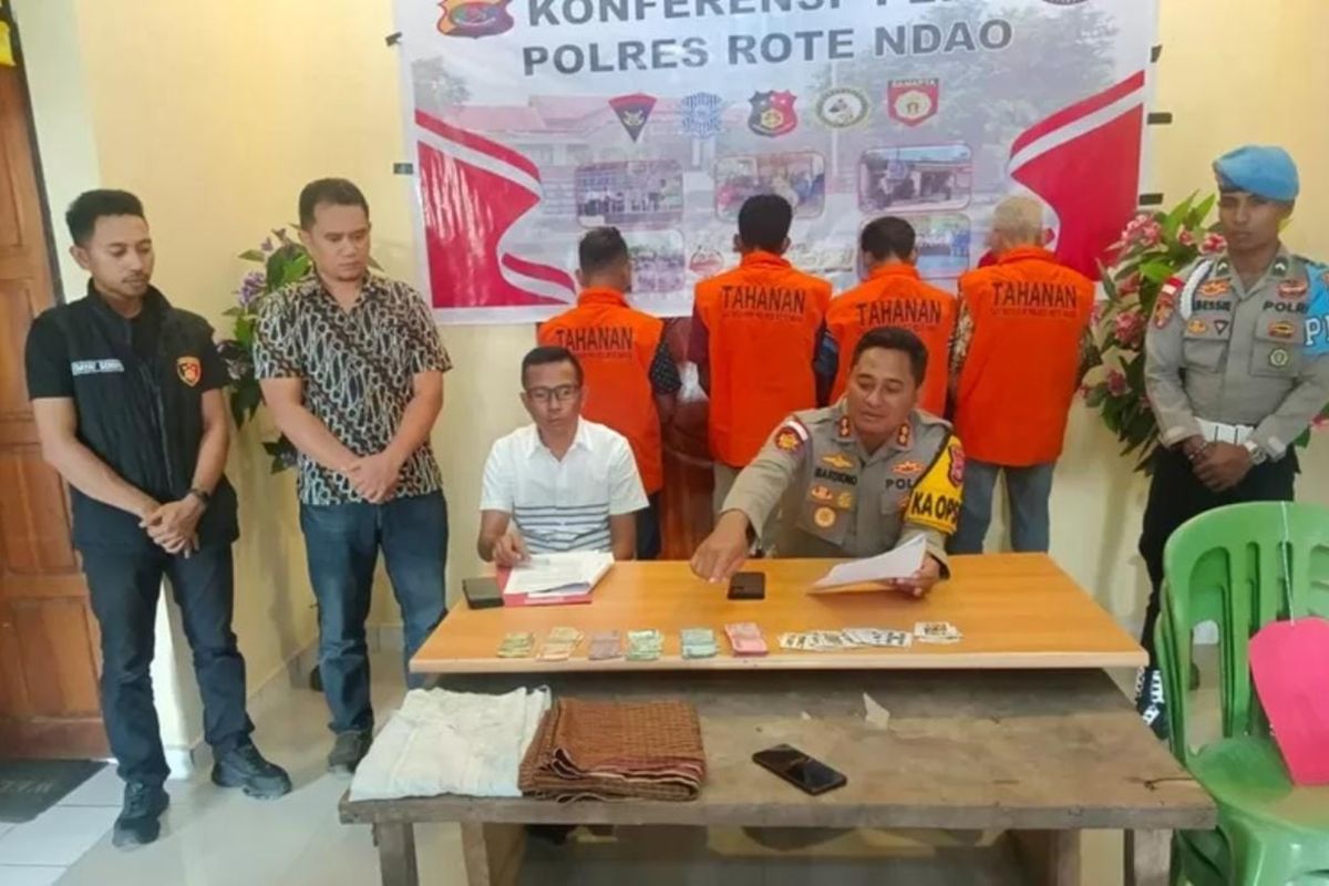 Polres Rote Ndao amankan empat tersangka judi