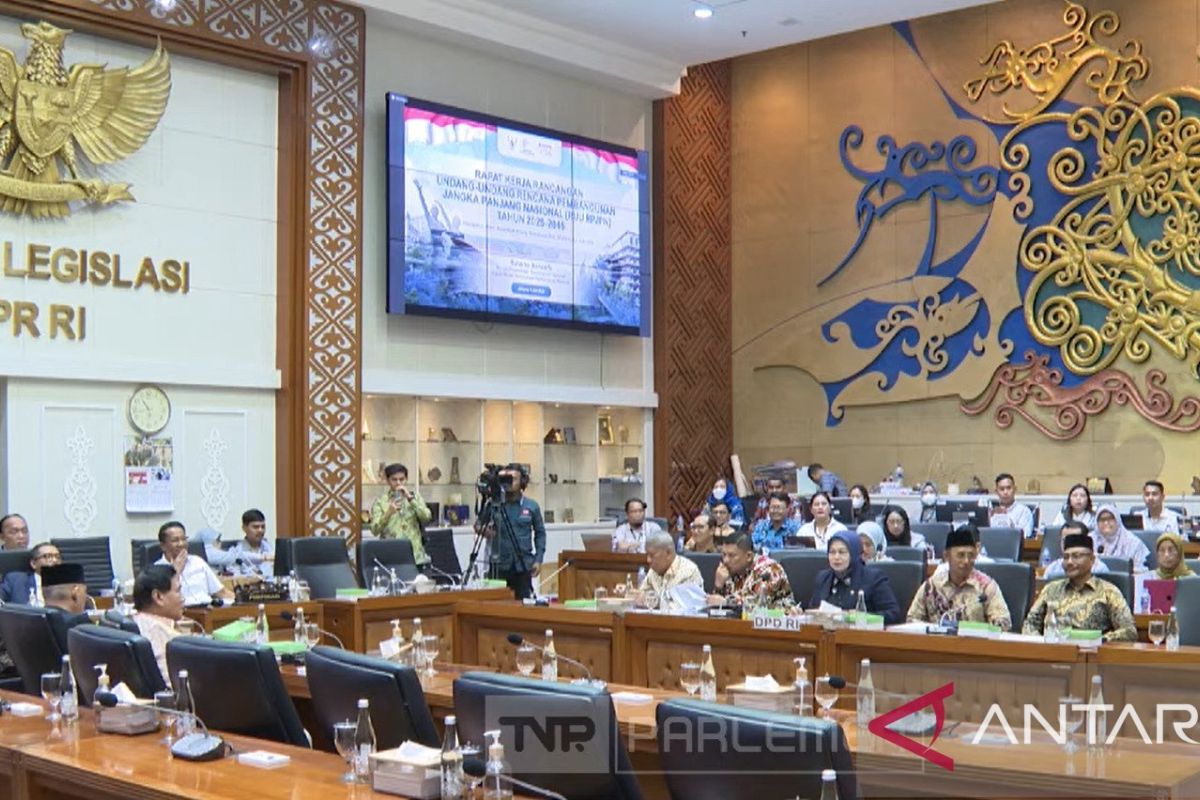 Baleg DPR siapkan DIM RUU RPJPN 2025-2045