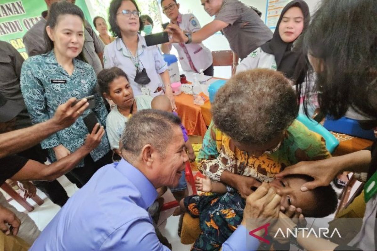 Gubernur Papua sebut cakupan PIN polio dosis pertama mencapai 52,1 persen