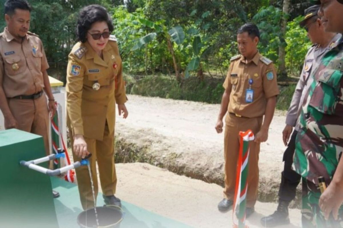 Pj Bupati tinjau berbagai hasil pembangunan dari program TNI AD