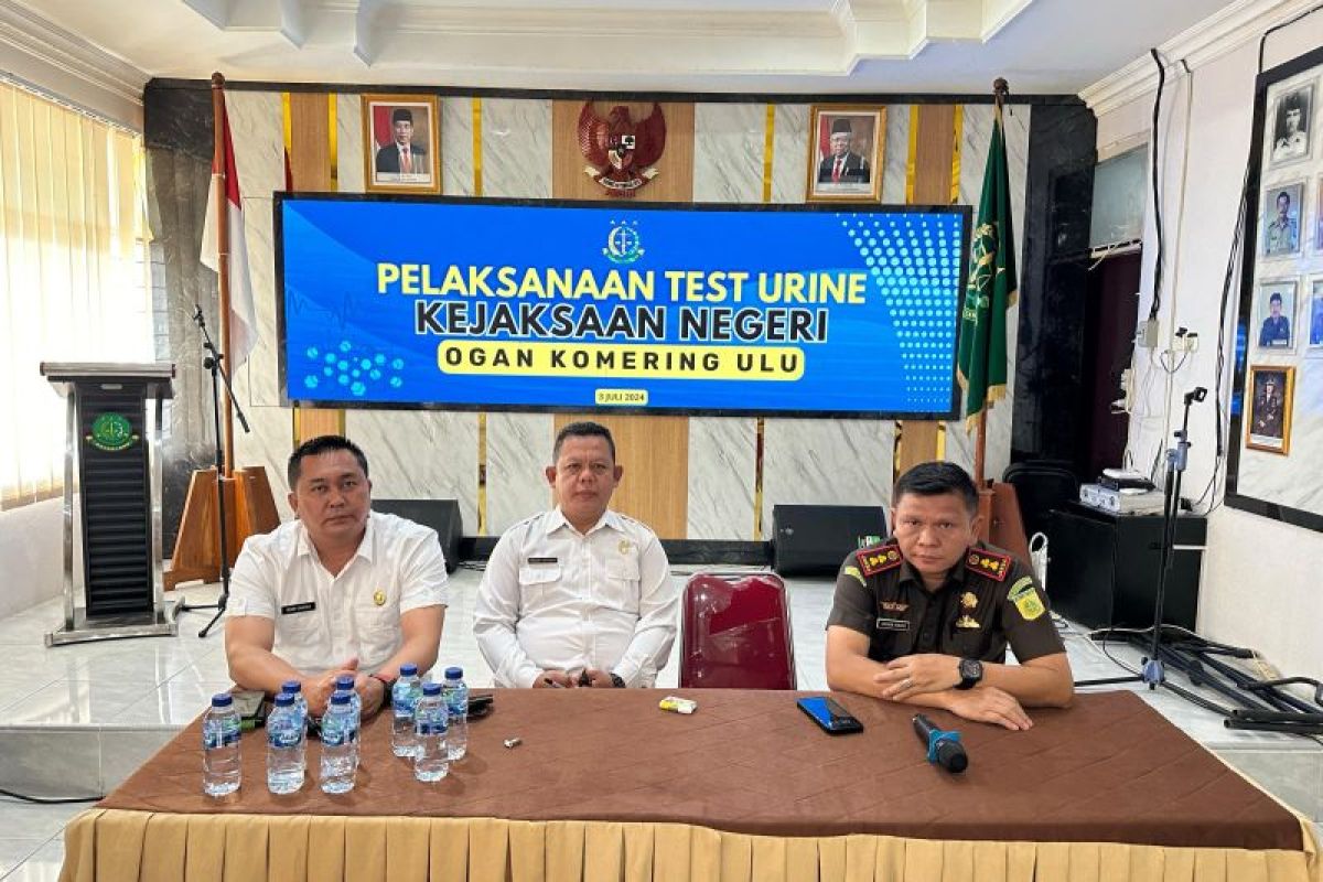 54 pegawai Kejari OKU jalani  tes urine cegah narkoba