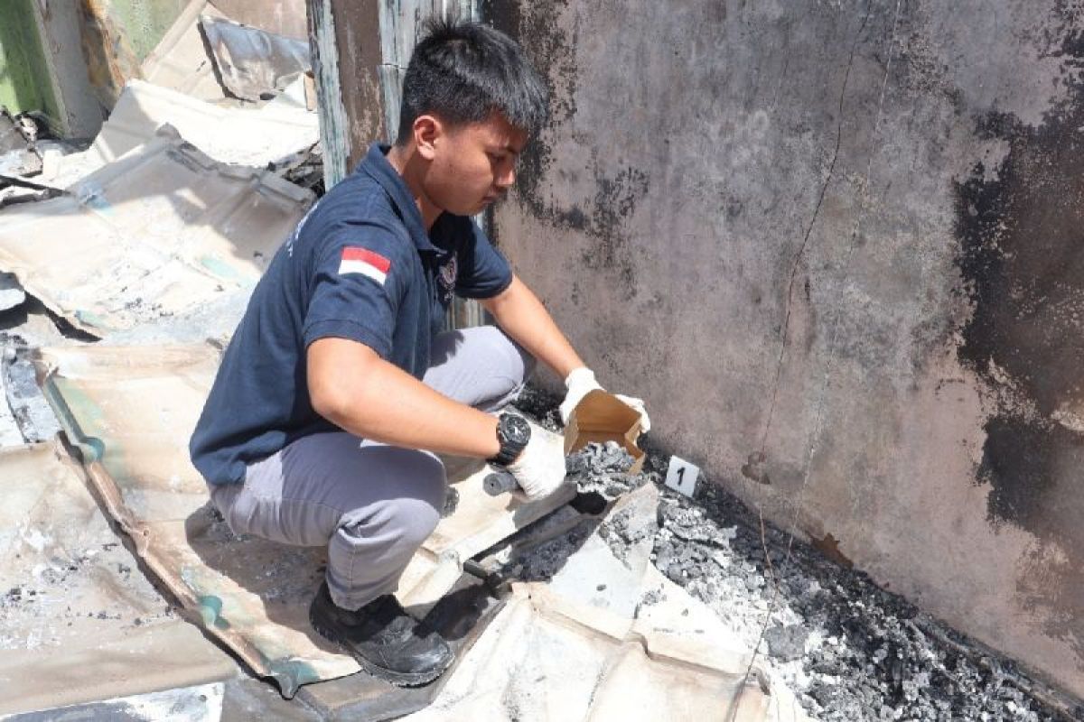 Kabid Humas: Labfor Polda Papua selidiki kebakaran rumah di Heram