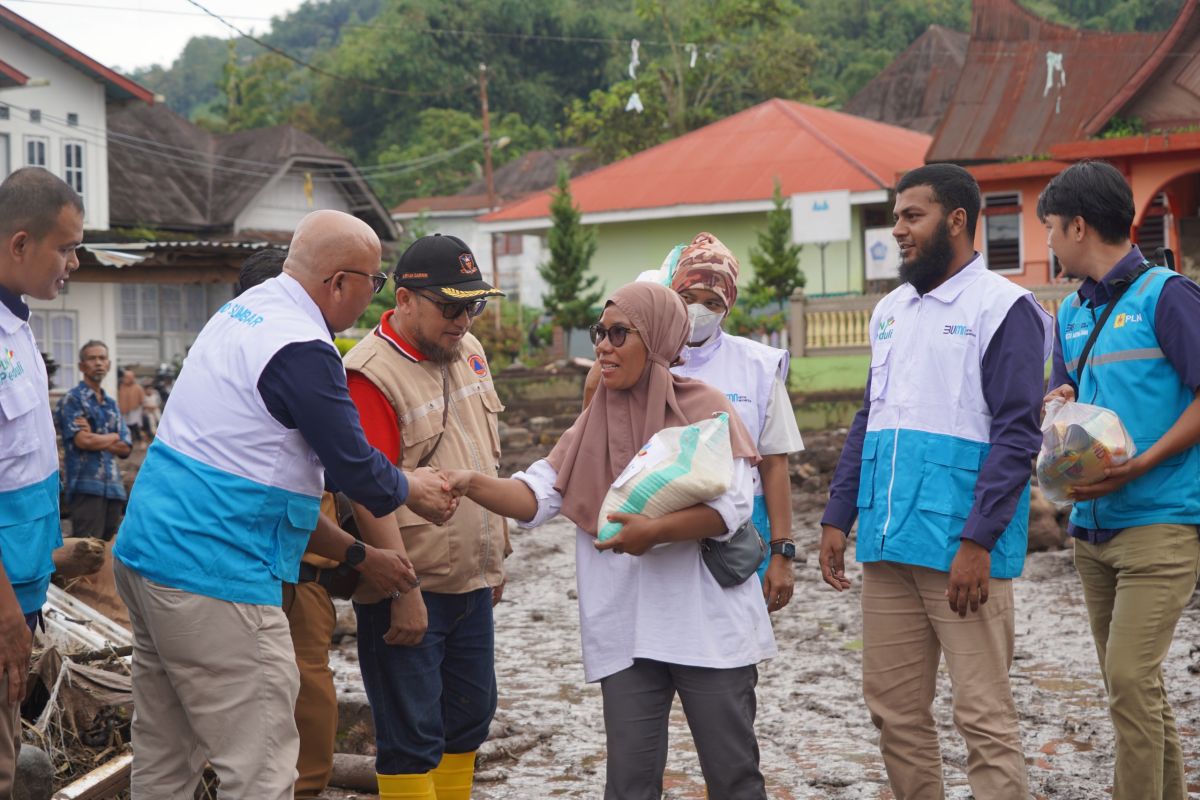 Terus salurkan bantuan paskabencana, Pemkab Tanah Datar apresiasi kepedulian PLN