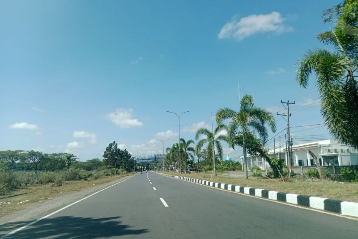 PJU jalan Bypass di Lombok Tengah mulai diperbaiki