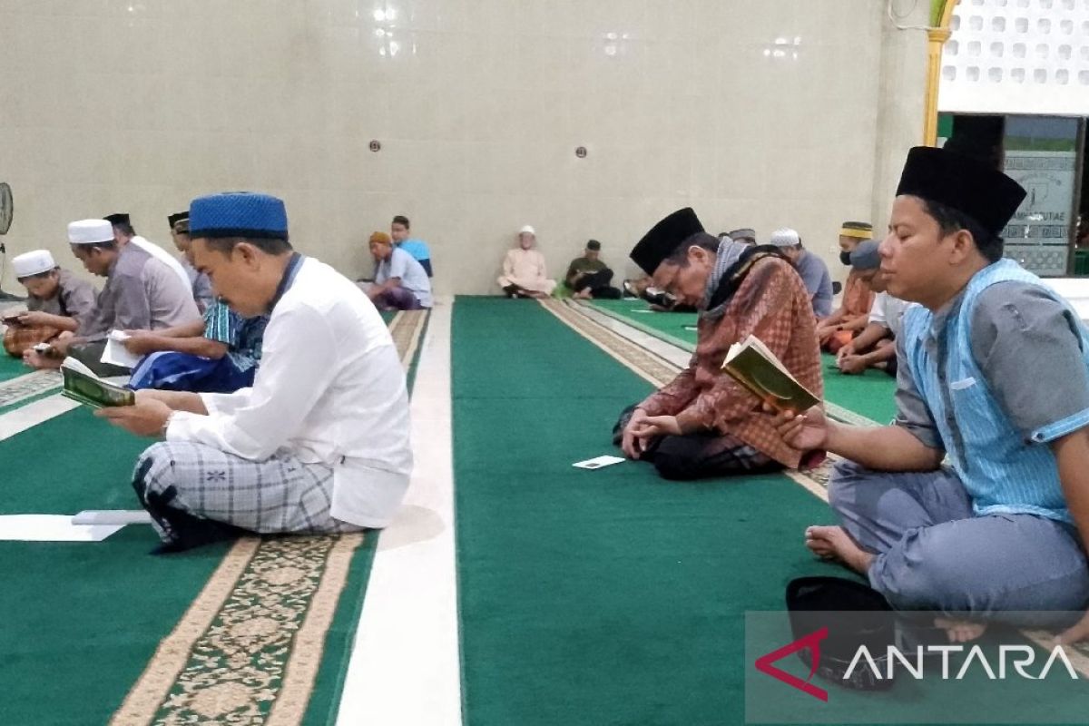 Umat Muslim Biak doa bersama sambut Tahun Baru Islam 1446 Hijriah