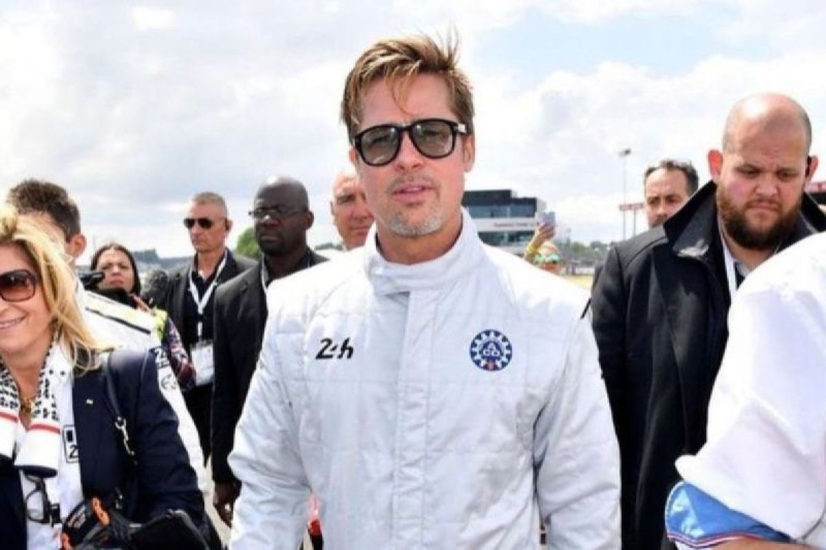 Brad Pitt dan pacarnya Ines de Ramon hadiri acara Grand Prix di Inggris