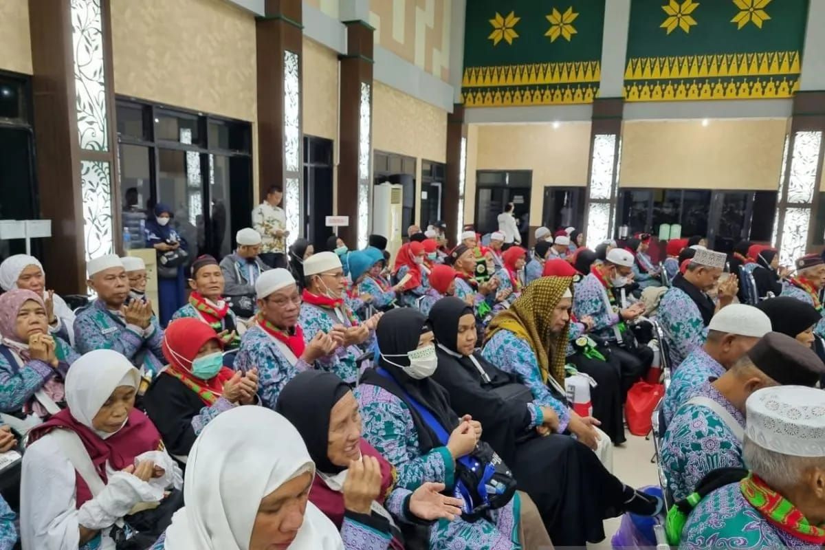 286 haji Ogan Komering Ulu Sumsel disambut suka cita