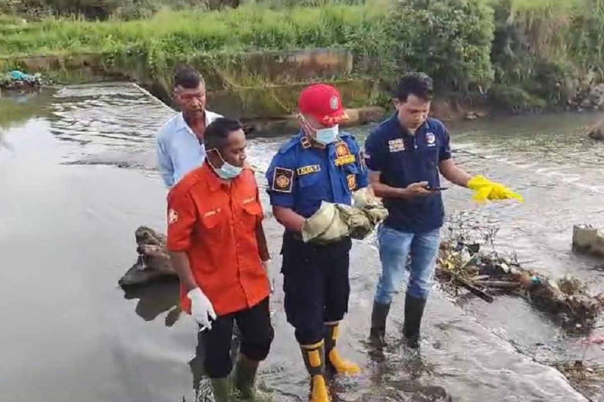 Polisi selidiki kasus penemuan mayat bayi hanyut di Sungai Kapau Agam