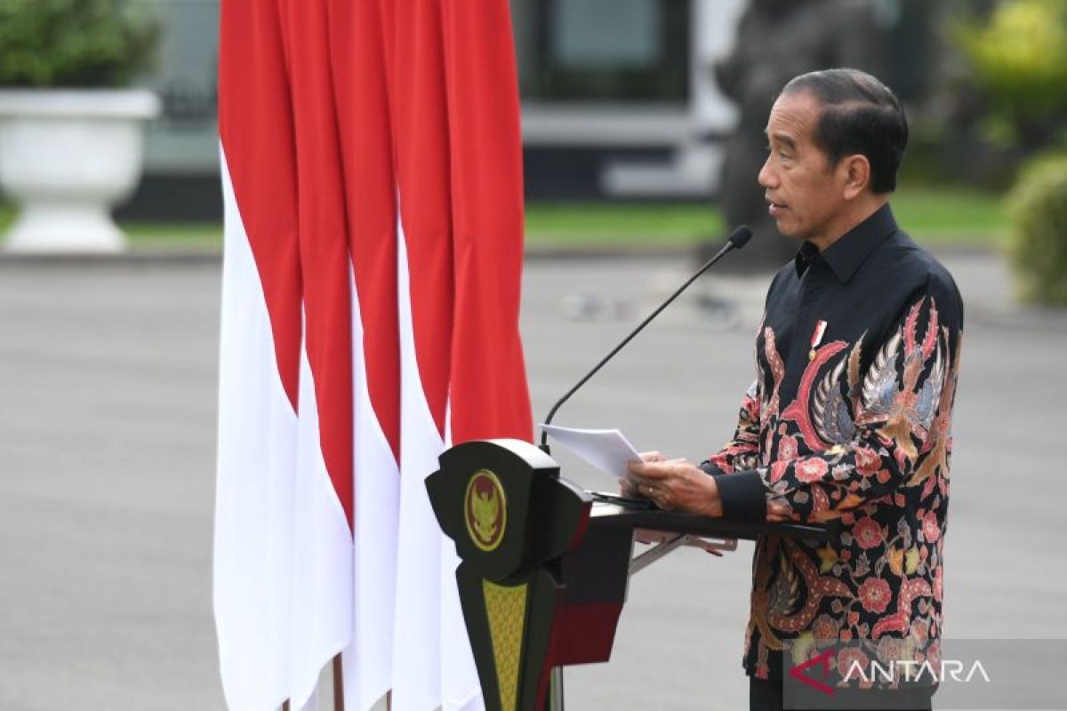 Jokowi terkejut serta sedih atas peristiwa penembakan Trump