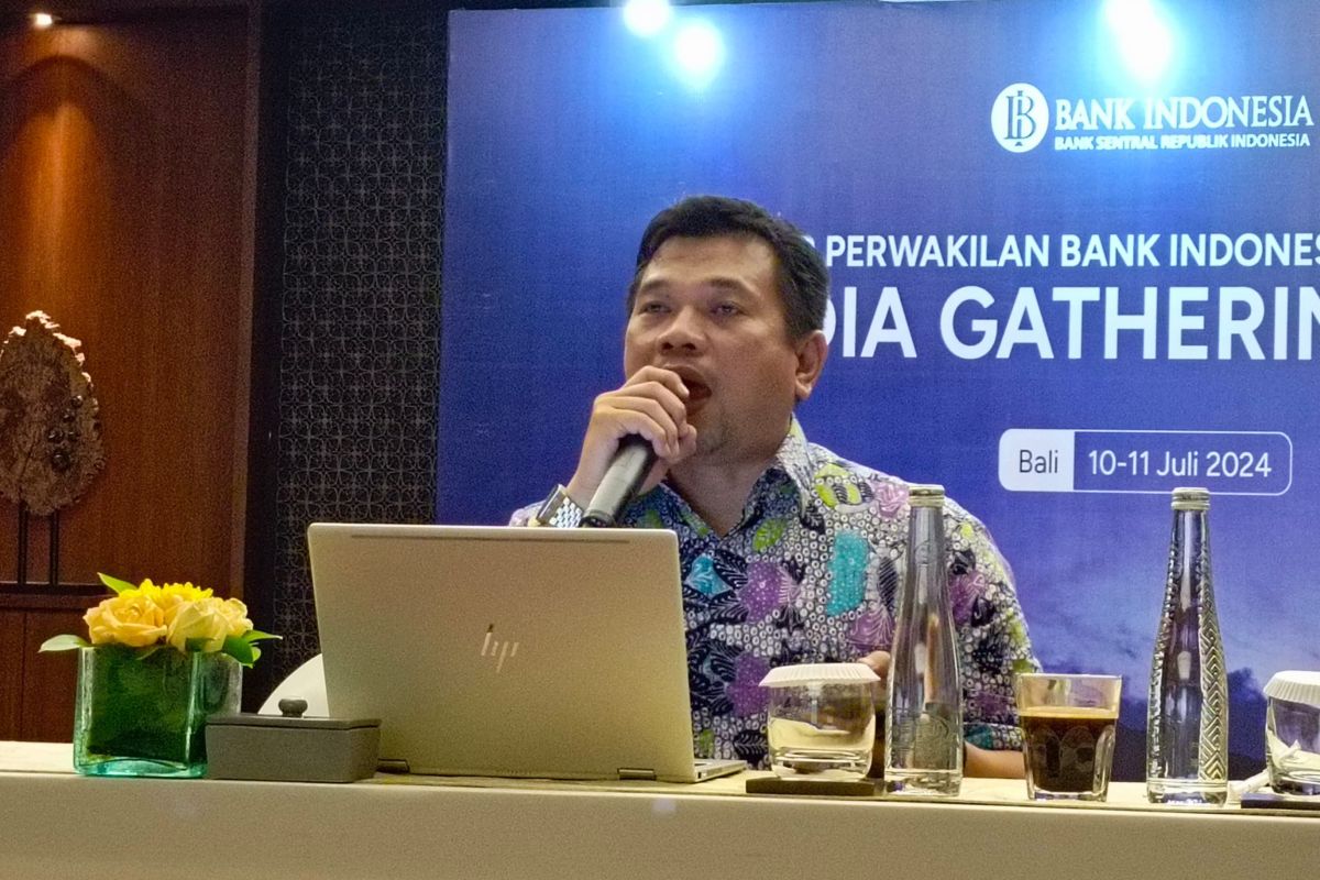 BI Jateng: Konsumen  bisa laporkan "surcharge" pada bank penyelenggara