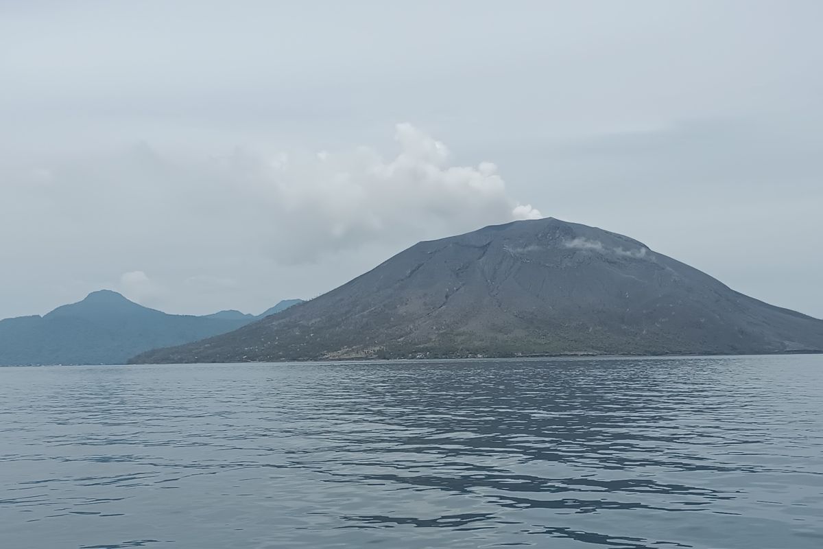 PVMBG: Kegempaan vulkanik Gunung Ruang di Sitaro cenderung rendah